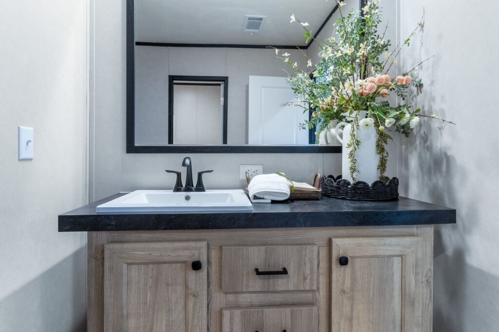 Interior view 20 of the Clayton Odyssey 4 bedroom, 2 bath manufactured home at Granger Mobile Homes